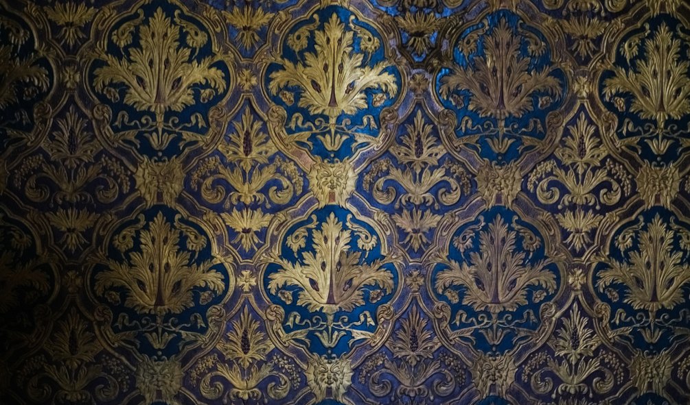 The Royal Experience: Sleep Fit for a Monarch - Herbally